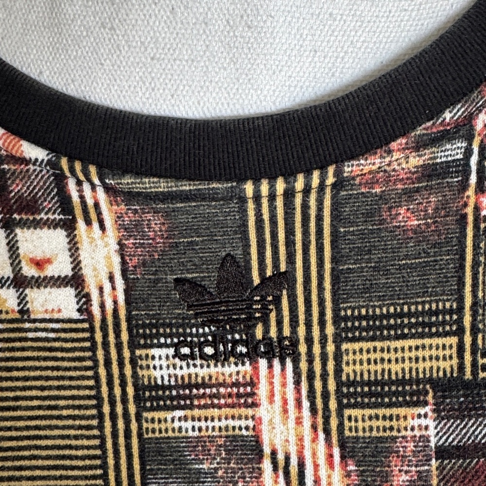 adidas Originals x HER Studio London
Plaid Patchwork Cropped Sweatshirt Size Lg - Picture 2 of 12